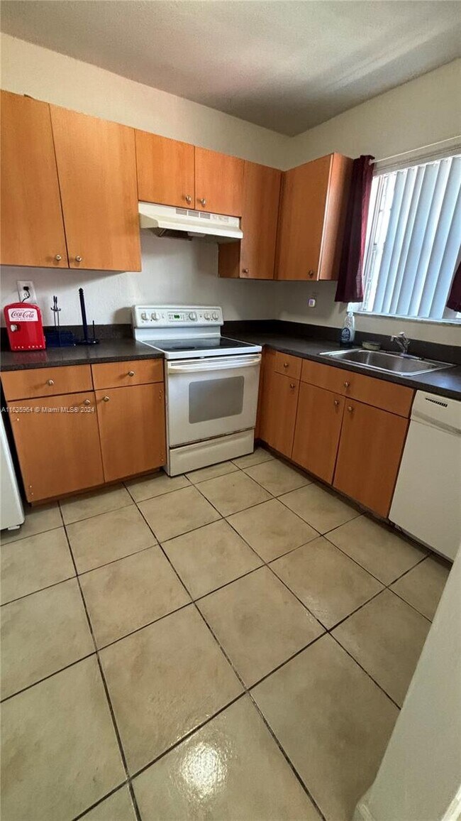Foto del edificio - 4753 NW 9th Dr