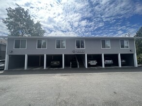 Building Photo - 415 1st St