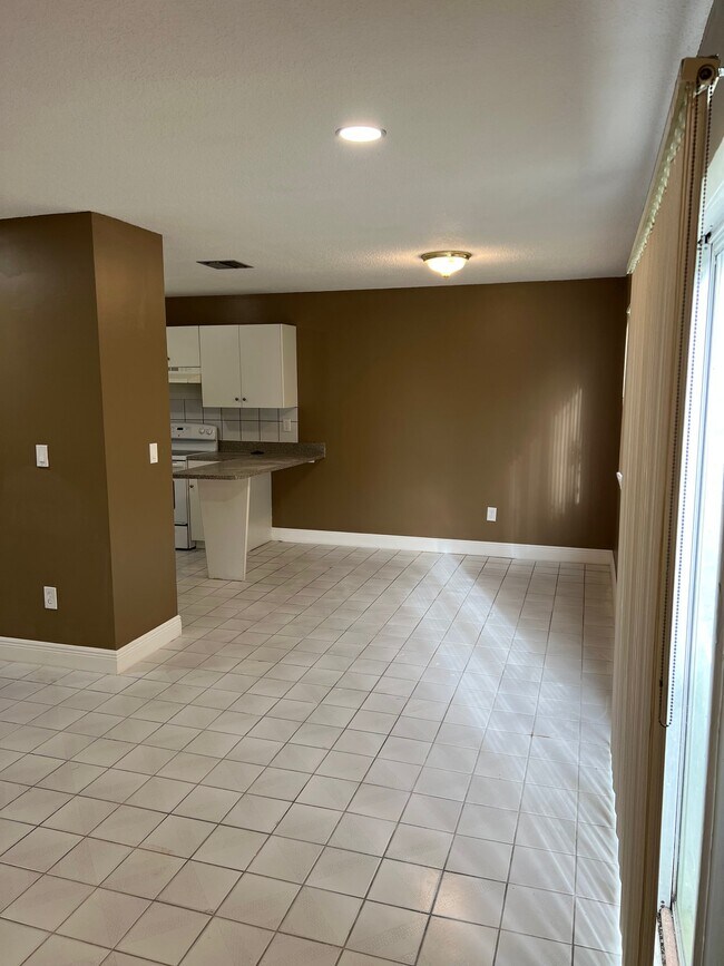 Foto del edificio - 5335 NW 5th St