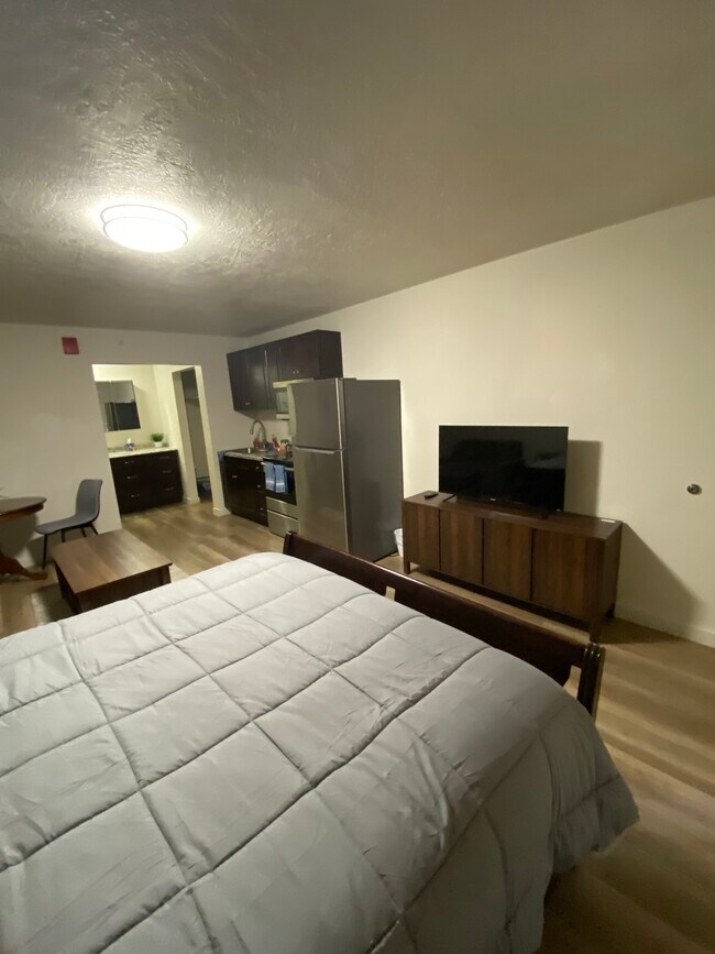Foto del edificio - 570 W Main St