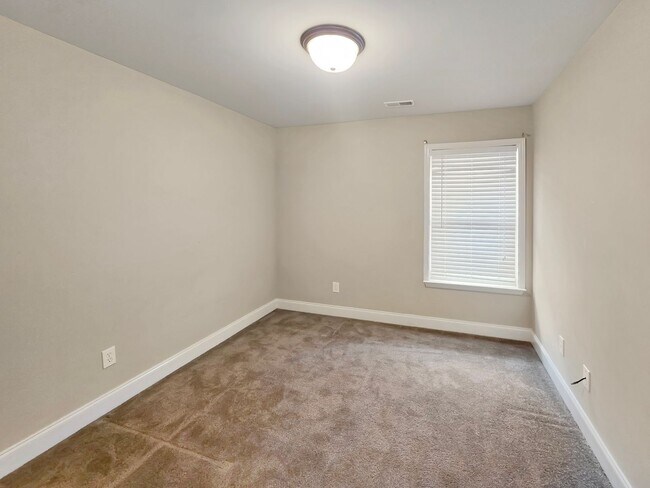 Foto del edificio - Full Brick 3 Bedroom 2 Bath South Huntsville