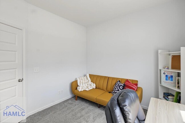 Building Photo - 163 Alcove Ct