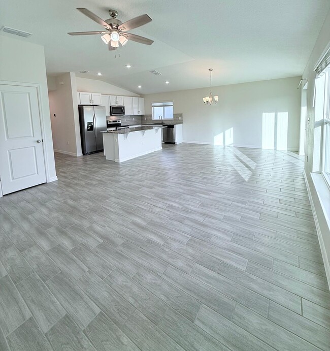 Building Photo - 738 Sarner Pass Wy.