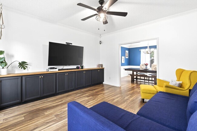 Foto del edificio - 1912 Bunnell Ct