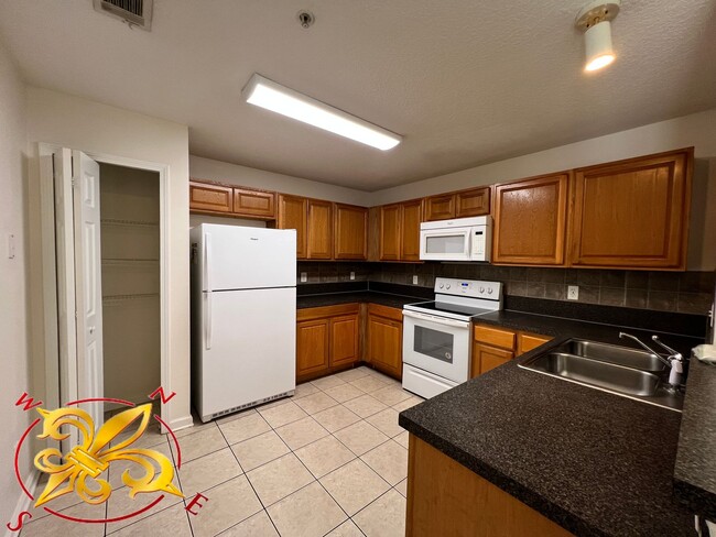 Foto del edificio - $1395 - Willow Ridge Condo