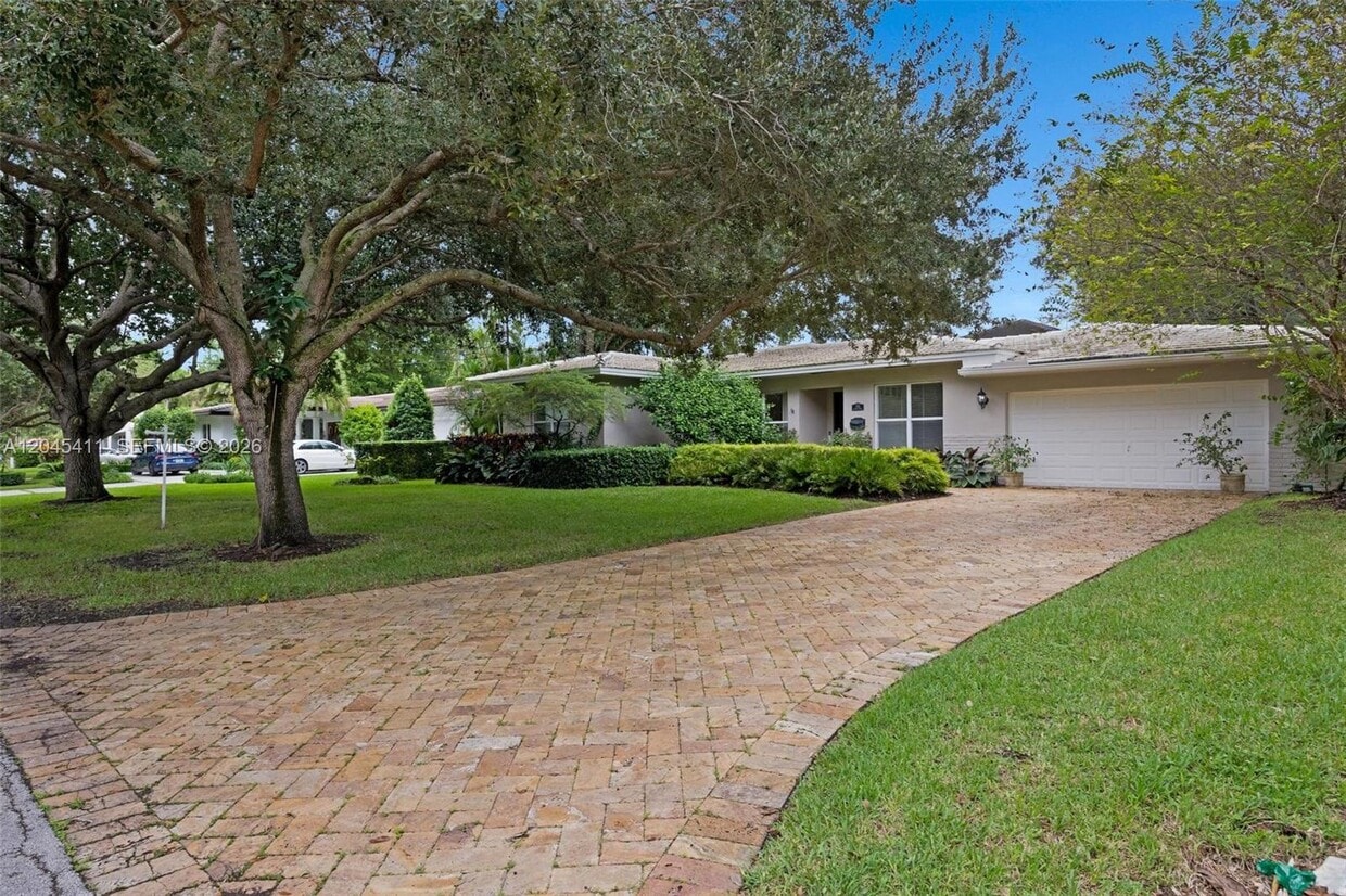 Photo - 1246 Algardi Avenue, Coral Gables, FL 33146 - 3 BR 3 BA house
