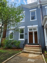 Building Photo - 2123 Stuart Ave