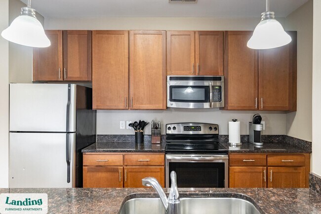 Foto del edificio - 6115 Tidewater Dr