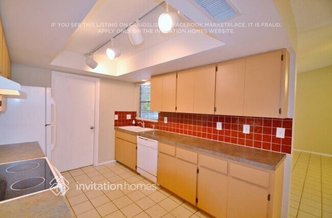 Foto del edificio - 3240 Maiden Ln