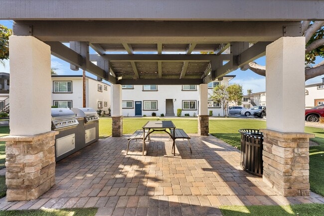 Building Photo - Pointe Pacific Apartments