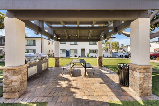 Foto del edificio - Pointe Pacific Apartments