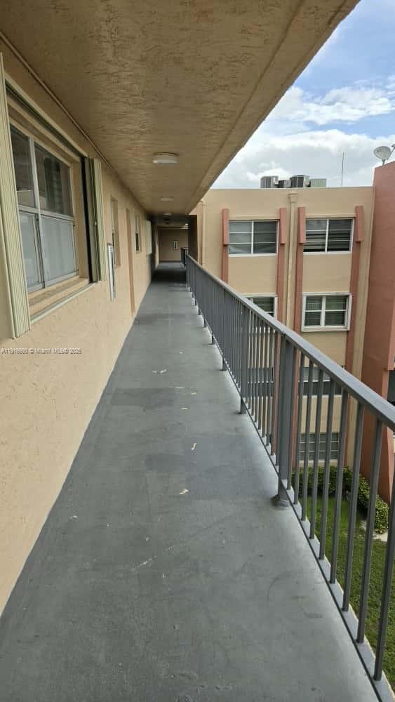 Foto del edificio - 13707 Kendale Lakes Cir