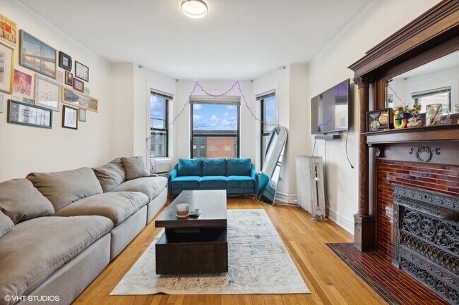 Foto del edificio - 2957 N Halsted St