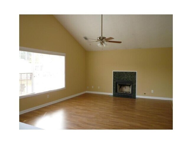 Building Photo - 1500 Margate Ct NW