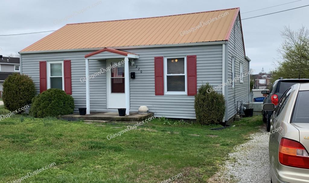 Primary Photo - 220 E. Cherry St.