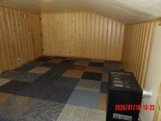 Building Photo - Large 1 Bedroom 1 Bathroom