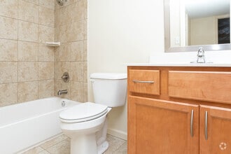 2BR, 1BA - 801 SF - Bathroom - Markwell Village