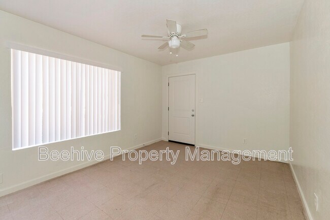 Foto del edificio - 739 E Pierce St