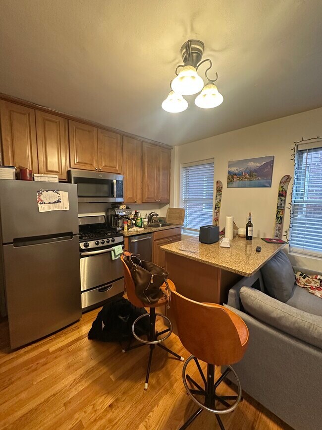 Foto del edificio - 20 Hanover Ave