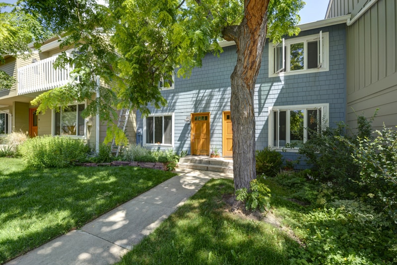 Primary Photo - Updated 3 Bed 2.5 Bath North Boulder Townh...