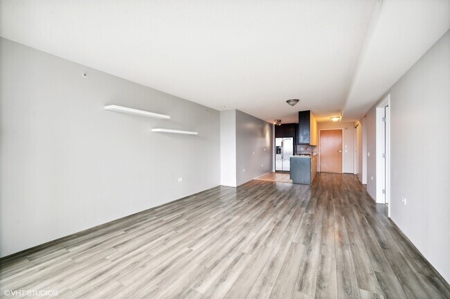 Building Photo - 9655 Woods Dr