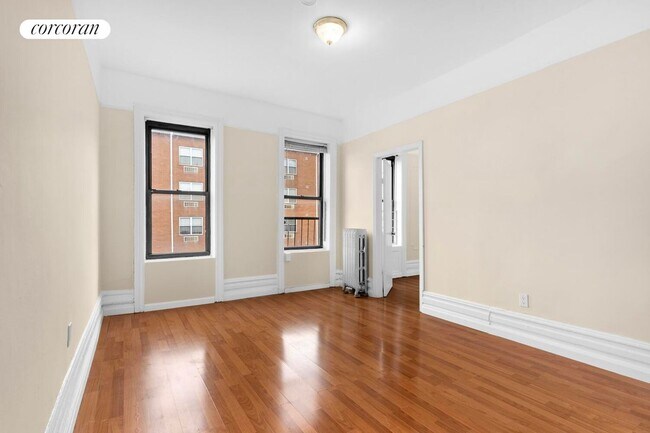 Foto del edificio - 280 E 2nd St