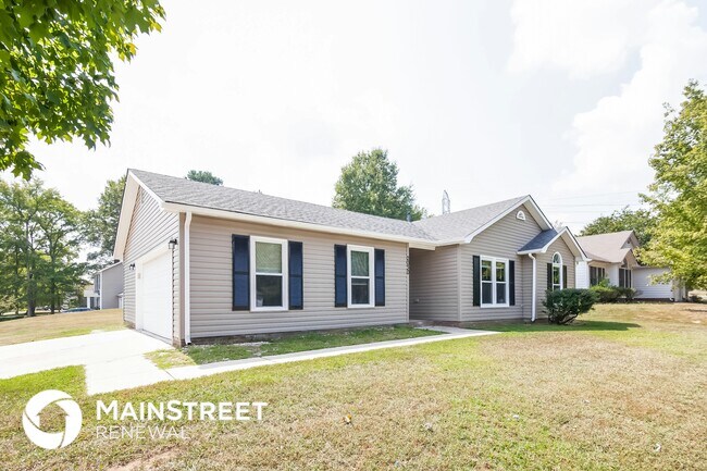 Building Photo - 2030 Hedgelawn Dr