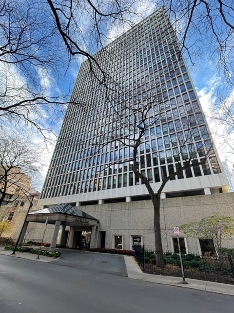 Foto principal - 1 E Scott St