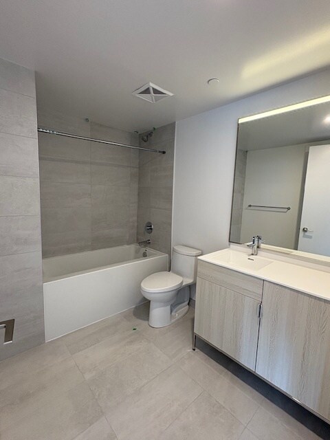 Building Photo - 1-Bedroom Condo That Checks Every Box – Bright, Open, and Thoughtfully Designed