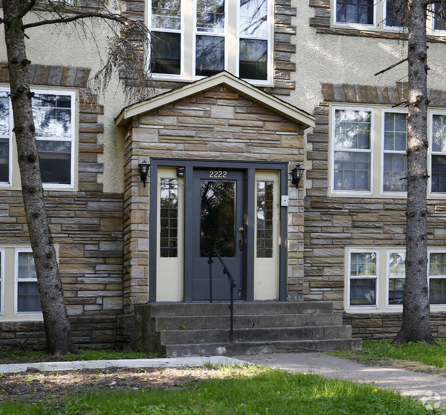 Building Photo - 2222 Marshall Ave