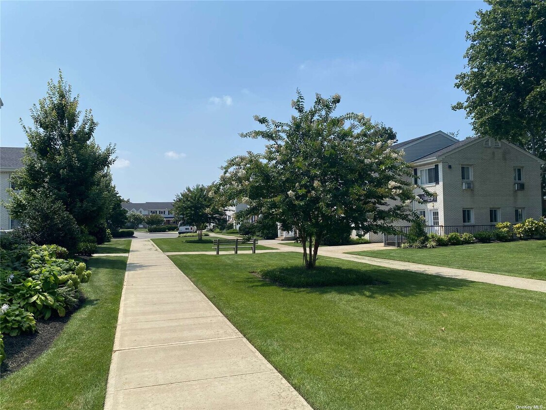 Foto del edificio - 432 Dawson Ln