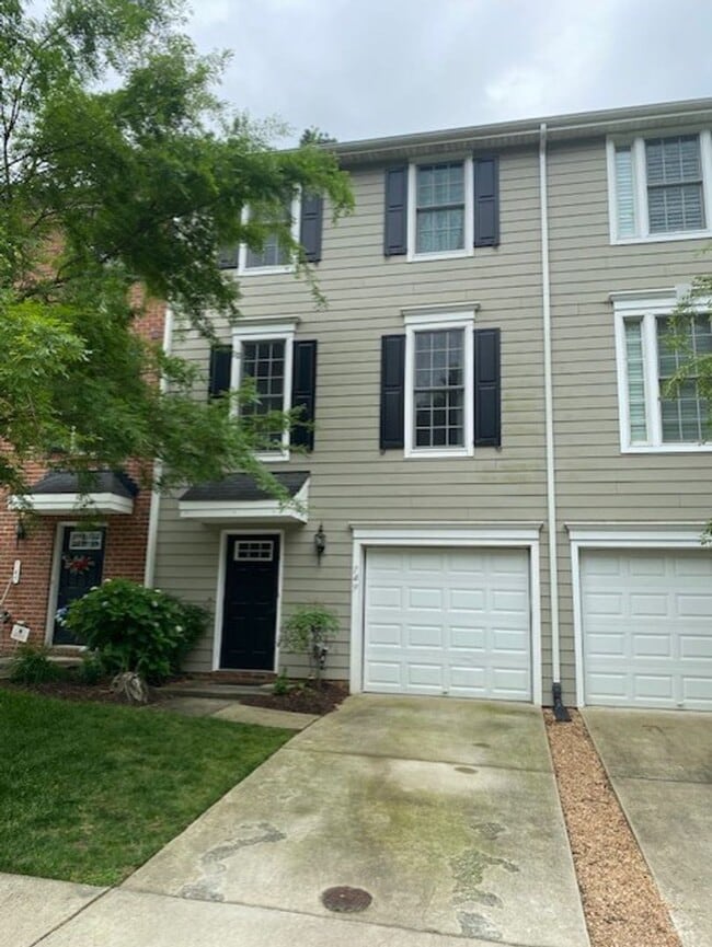 Building Photo - 149 Parkway Court, Williamsburg, VA 23185