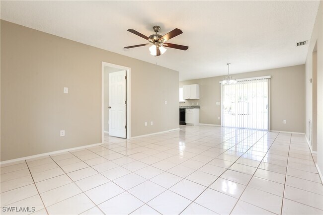 Foto del edificio - 4378 Durant St