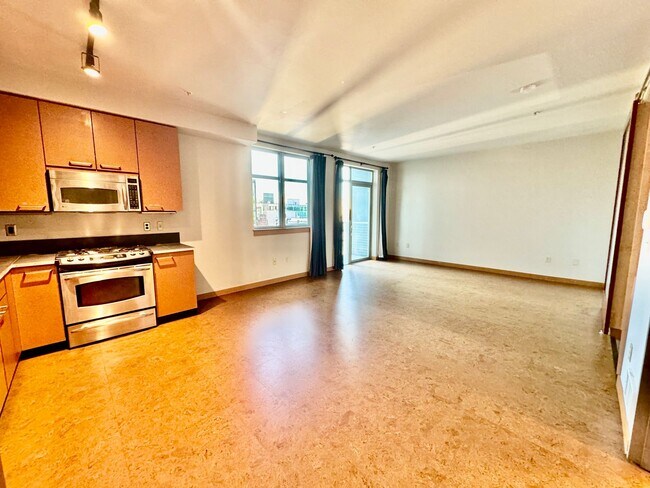 Foto del edificio - 1414 12th Ave