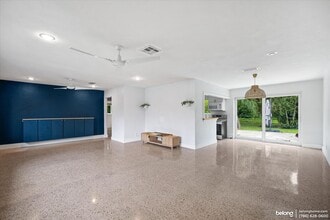 Building Photo - 2271 SW 38th Ave