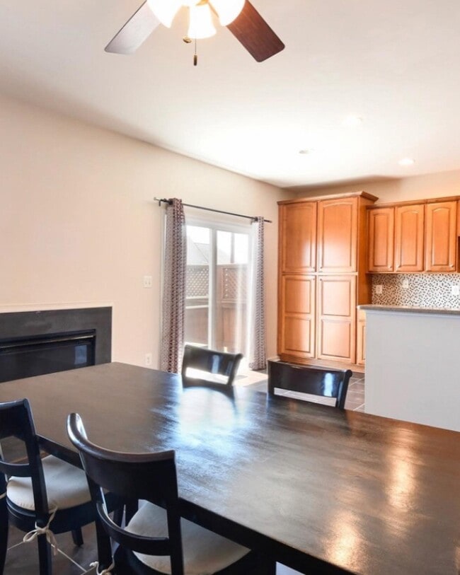 Building Photo - 1202 Ellis Ave