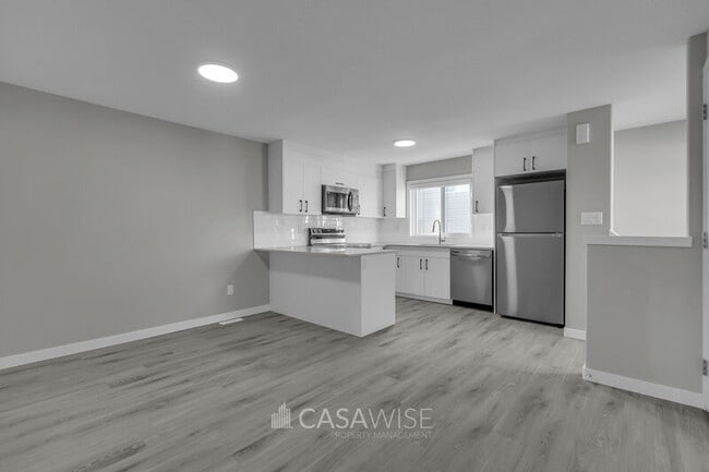 Photo du bâtiment - 13541-13570 70 St NW