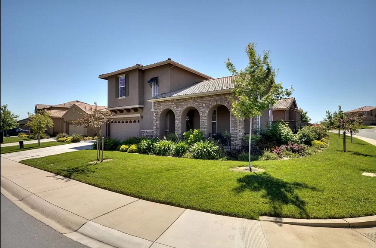 Primary Photo - Gorgeous Serrano Home!