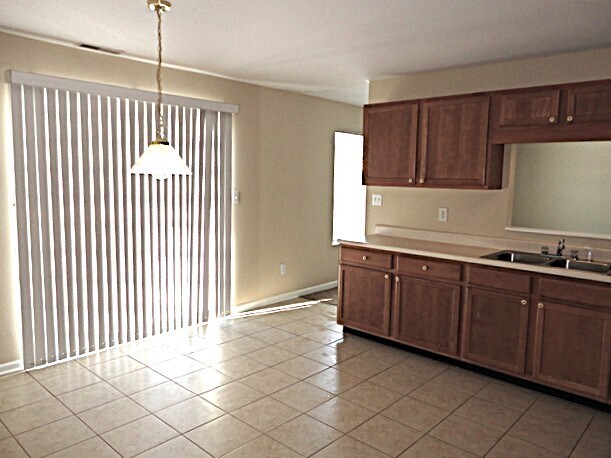 Foto del edificio - 322 Brookview Dr