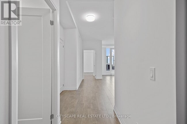 Photo du bâtiment - 286 Main St