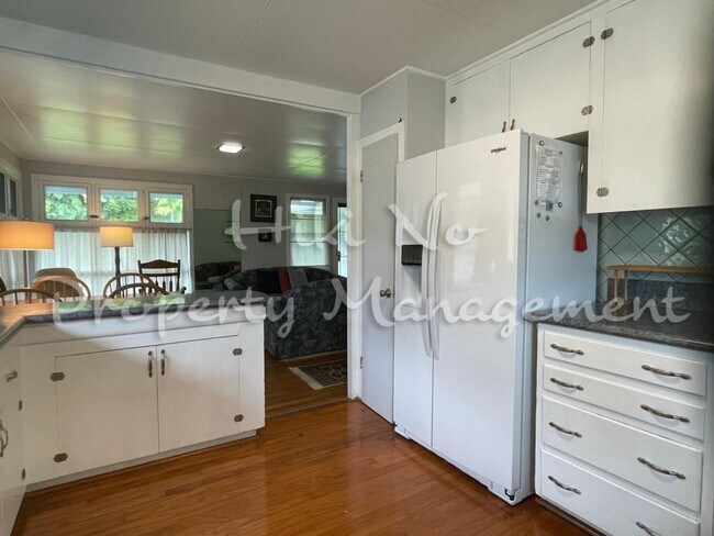 Building Photo - 387 Wailuku Drive