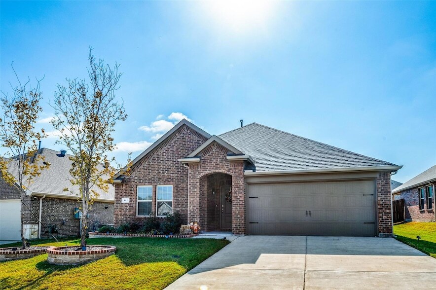 Foto principal - 611 Calm Springs Dr