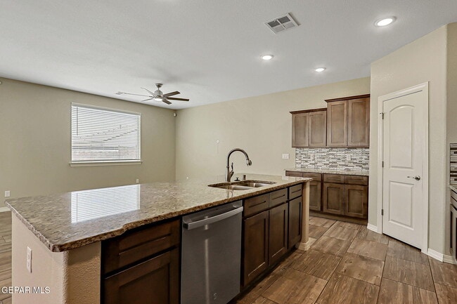 Building Photo - 2808 Tierra De Moyo Pl