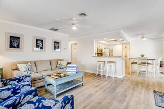 Building Photo - 7107 Gulf Dr