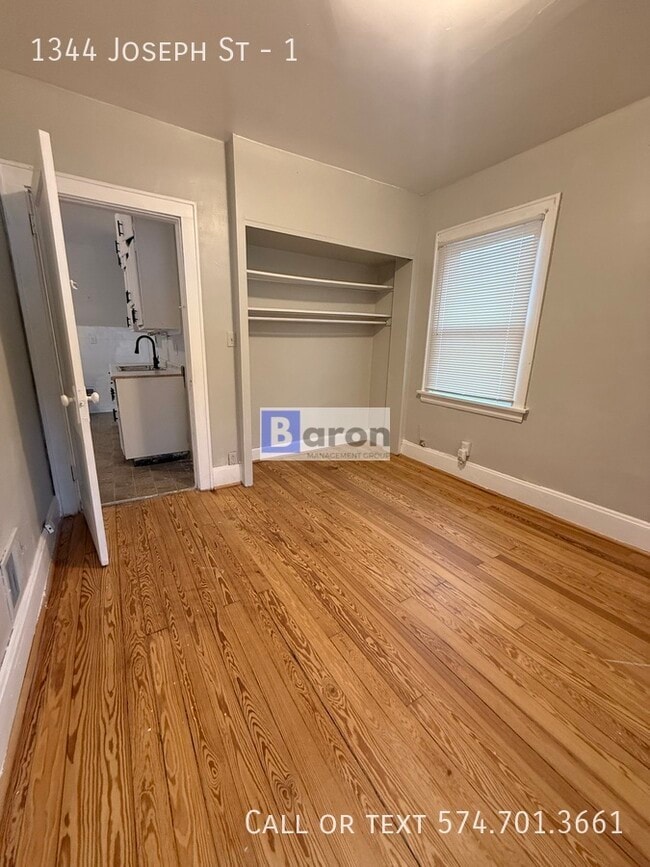 Building Photo - 1344 Joseph St