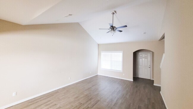 Building Photo - **Move In Special: $1500 to Move In (inclu...