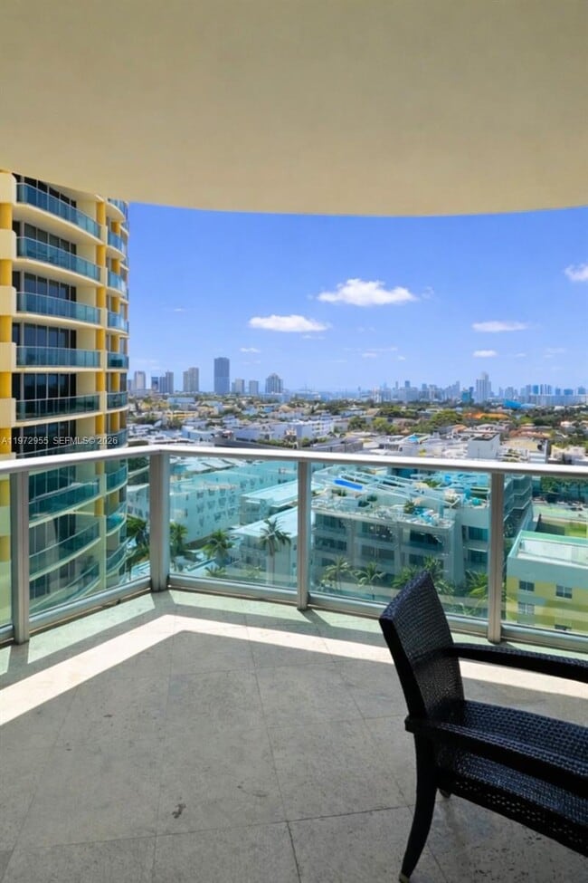 Building Photo - 1455 Ocean Dr