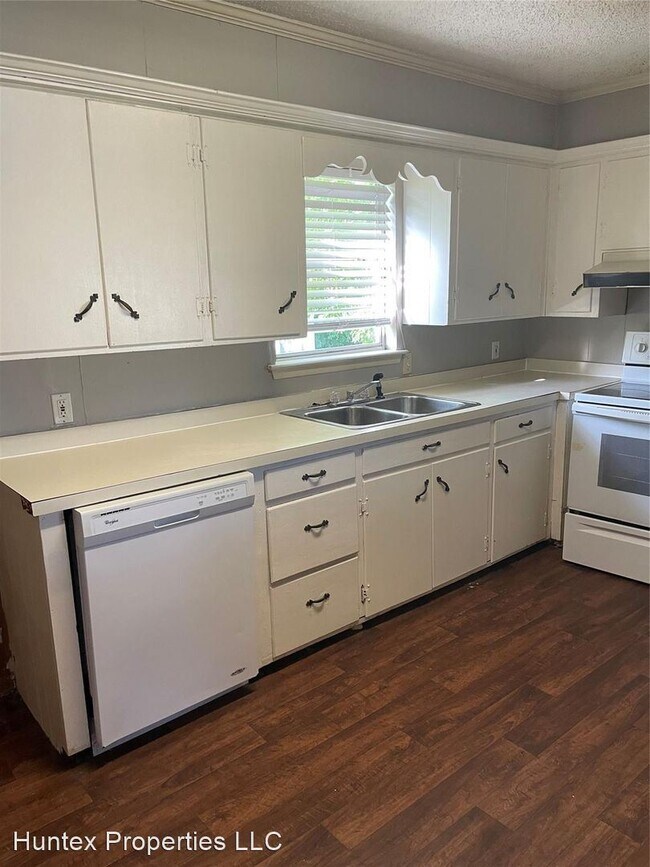 Building Photo - 3 br, 1 bath House - 6760 FM 499