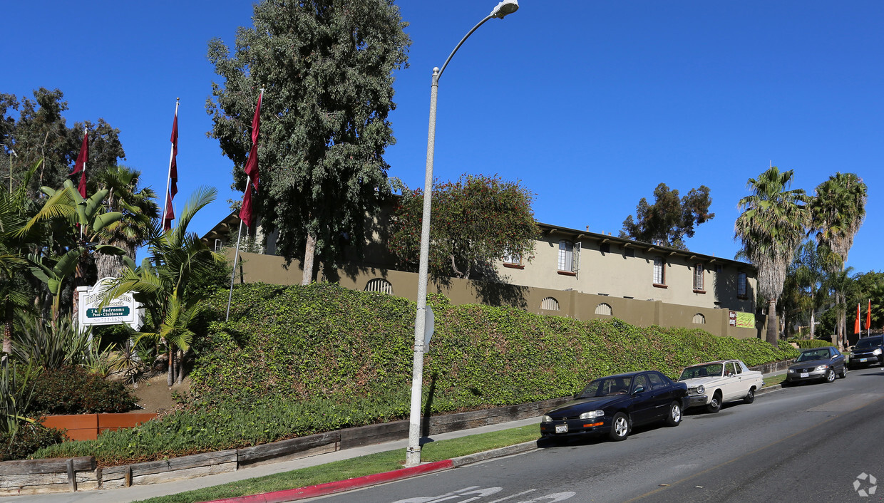 Foto del edificio - Hillside Garden