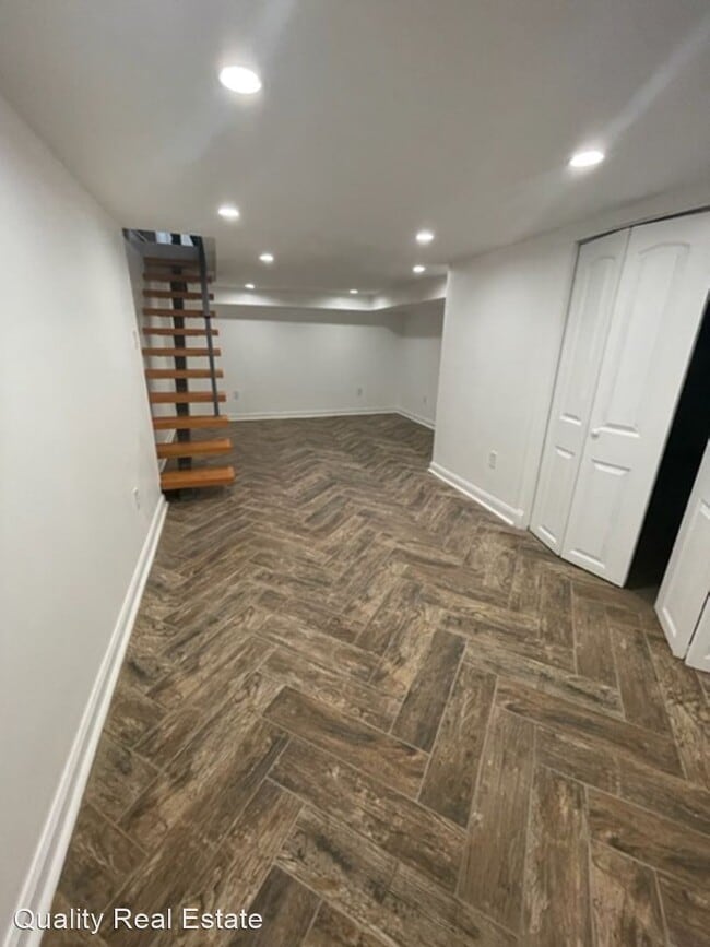 Building Photo - 3 br, 2 bath House - 2029 Vici Street